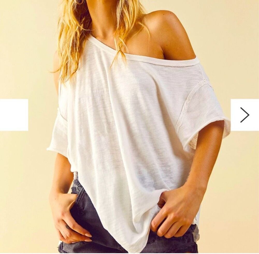We The Free People U Fancy Slouchy Tee oversized white Women’s sz Large NEW